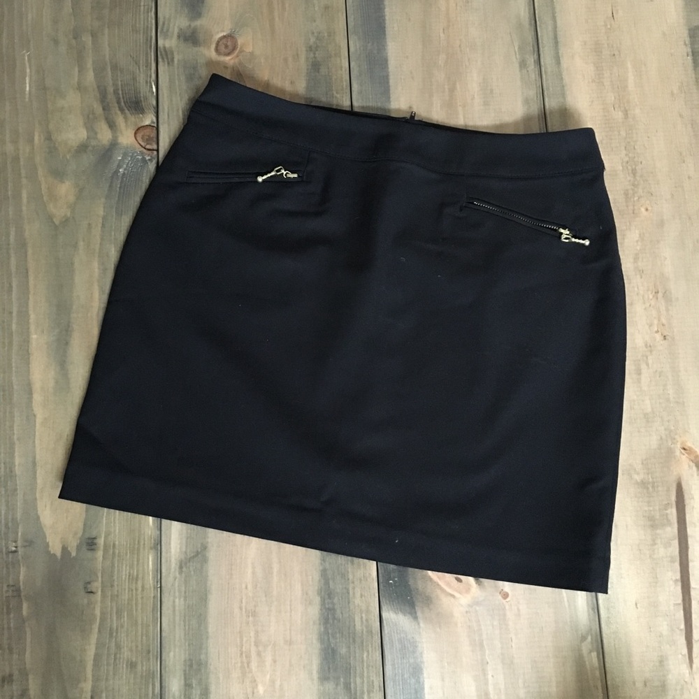 H&M black skirt